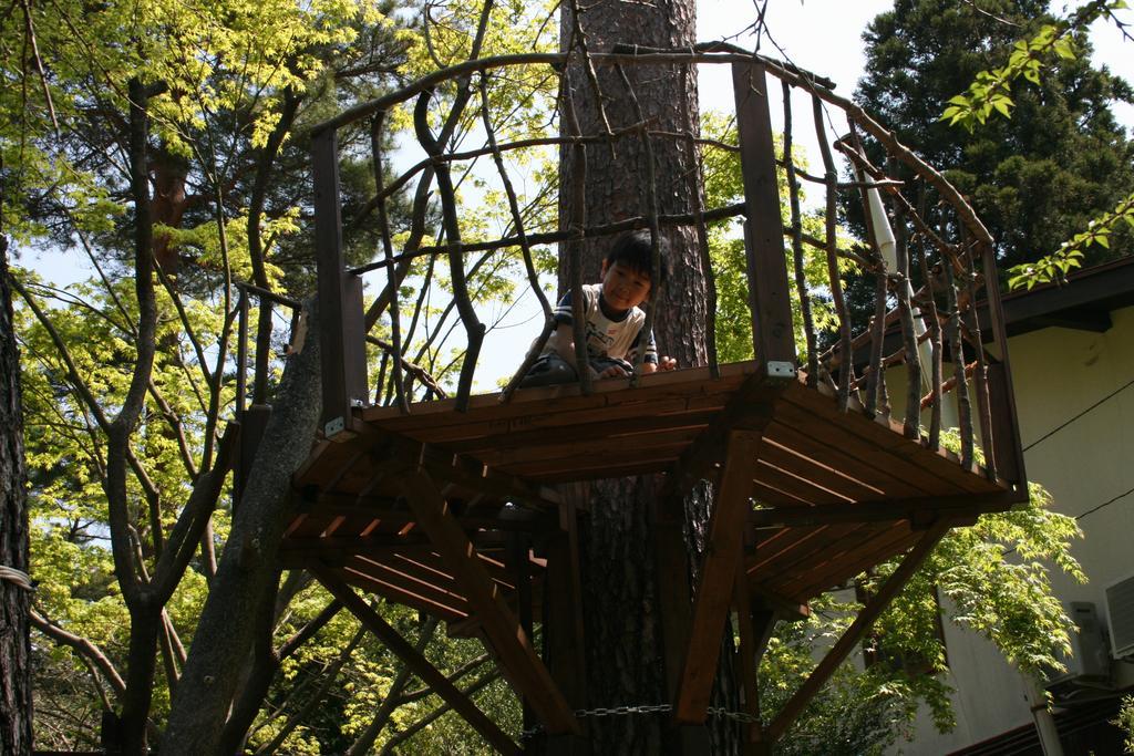 Family Pension Crayon Fujikawaguchiko Εξωτερικό φωτογραφία
